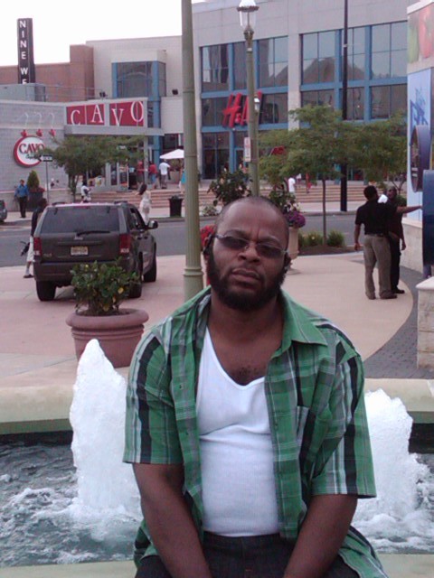 Date this nice looking United States man BILAL193 from phila US2177