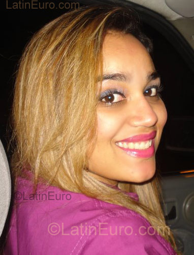 Date this funny Brazil girl Glaucia from Duartina BR1031