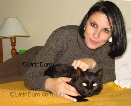 Date this foxy Brazil girl Samantha from Canoas BR1142