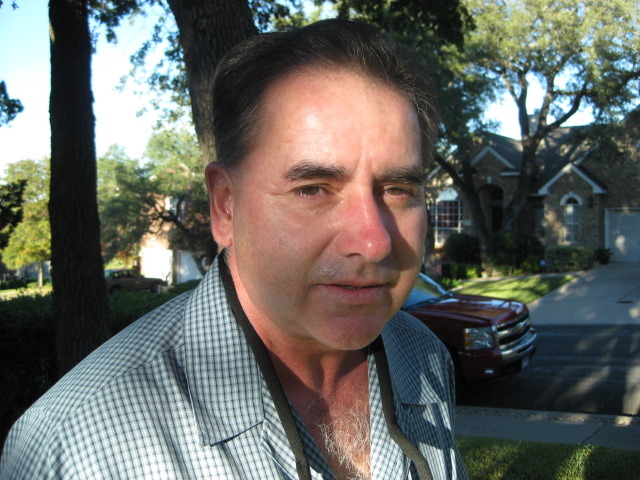 Date this athletic United States man Robert from Austin US2672