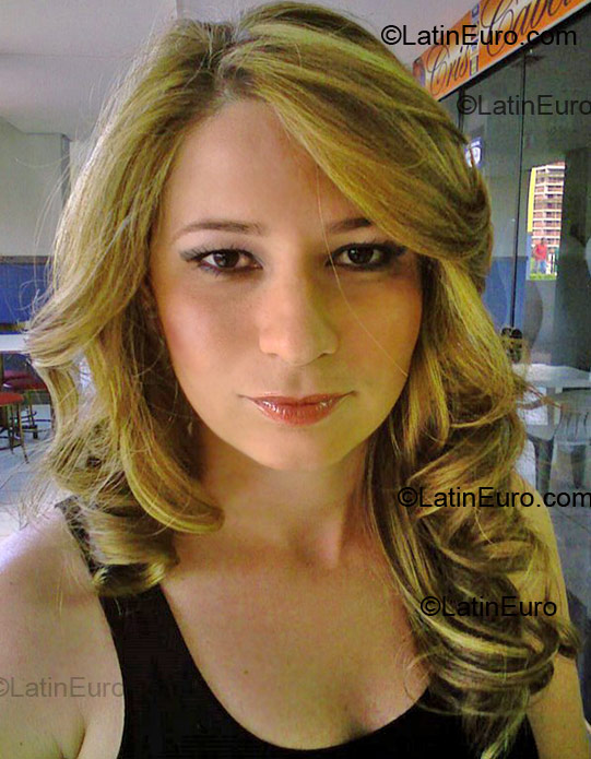 Date this foxy Brazil girl Daniela from Ceilandia BR1293