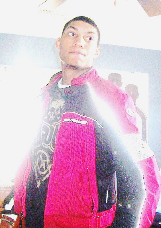 Date this stunning United States man Aaron from Wake Forest US3433