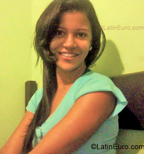 Date this funny Brazil girl JulianaCruz from Arraiail Do Cabo BR1628