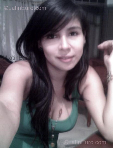 Date this young Colombia girl Elisabeth from Cali CO1419