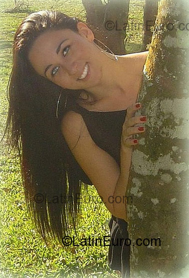 Date this pretty Brazil girl Livia from Guaruja BR1678