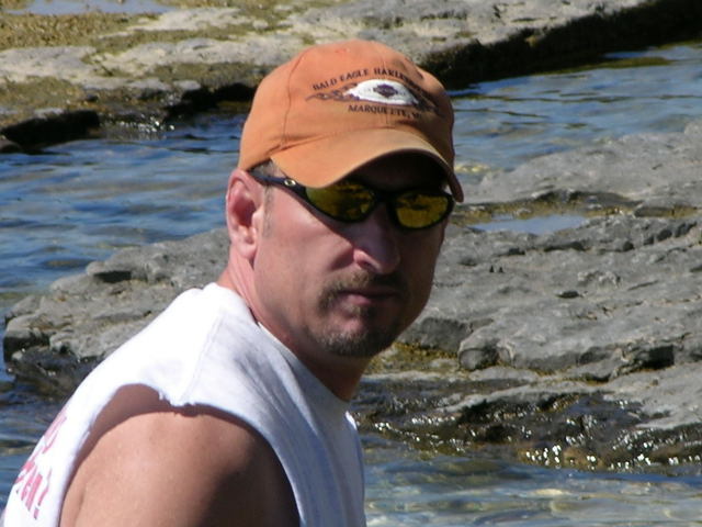 Date this sensual United States man GregMC from St Charles US3856