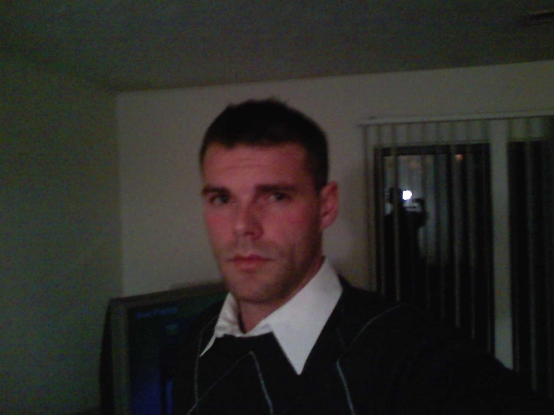 Date this foxy United States man Trever from Pikeville US3954