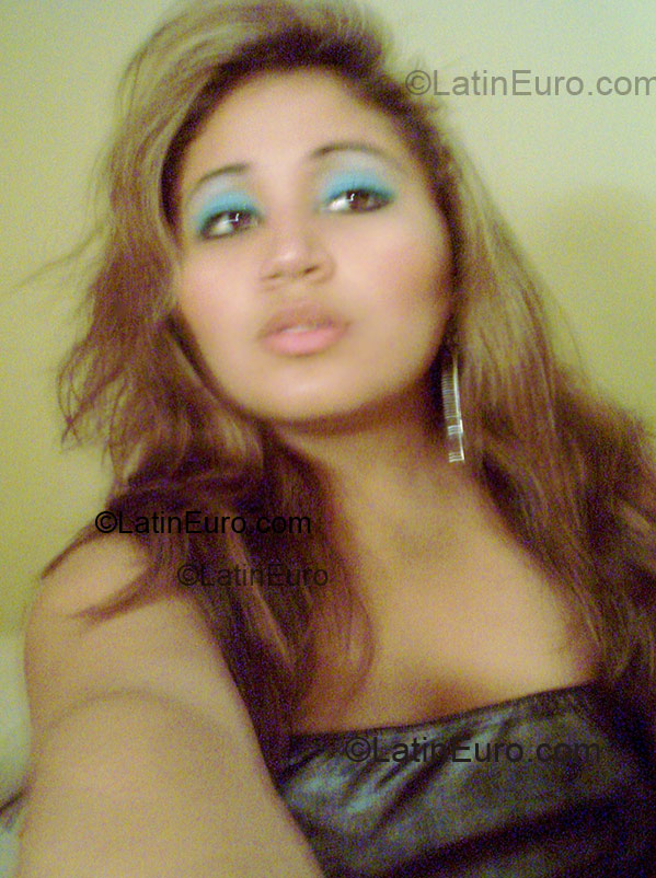 Date this georgeous Peru girl Carolina from Lima PE126