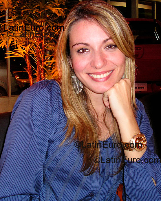 Date this foxy Brazil girl Natalia from Joao Pessoa BR1760