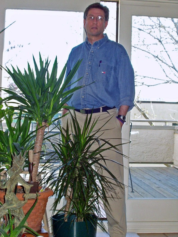 Date this delightful United States man Brad from Kansas City US4235