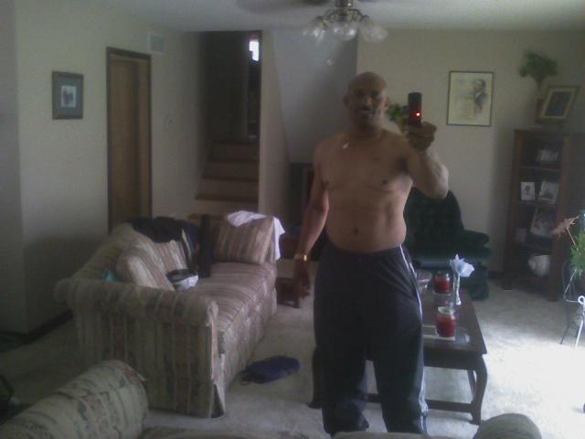Date this gorgeous United States man Skeeter53 from Kansas City US4521
