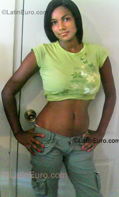 Date this charming Dominican Republic girl Francisca from Nagua DO2360