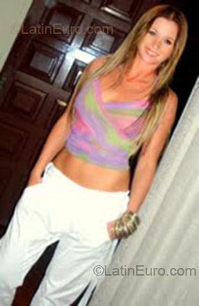 Date this fun Brazil girl Mara from Florianopolis BR2080