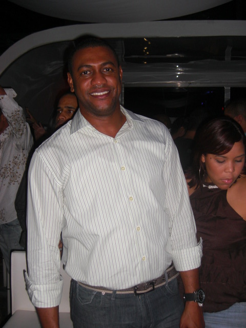 Date this sensual Dominican Republic man Leonardo from Santo Domingo DO2469