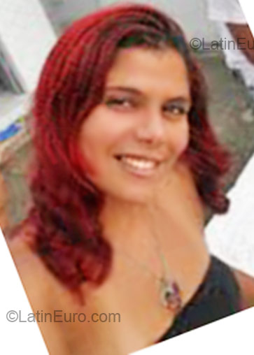 Date this charming Brazil girl Livia from Paulista BR2109