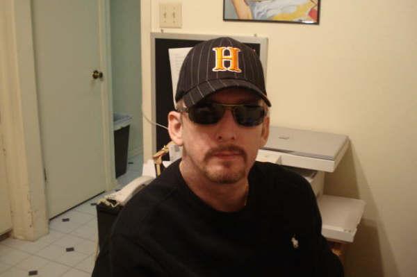 Date this happy United States man Txjrf2 from san antonio US4954
