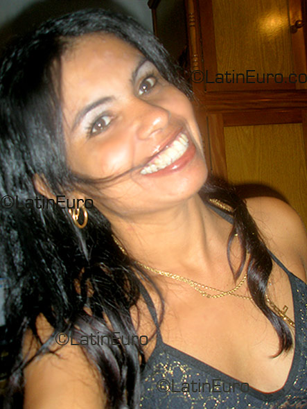 Date this cute Brazil girl Alessandra from Vila Nova BR2119