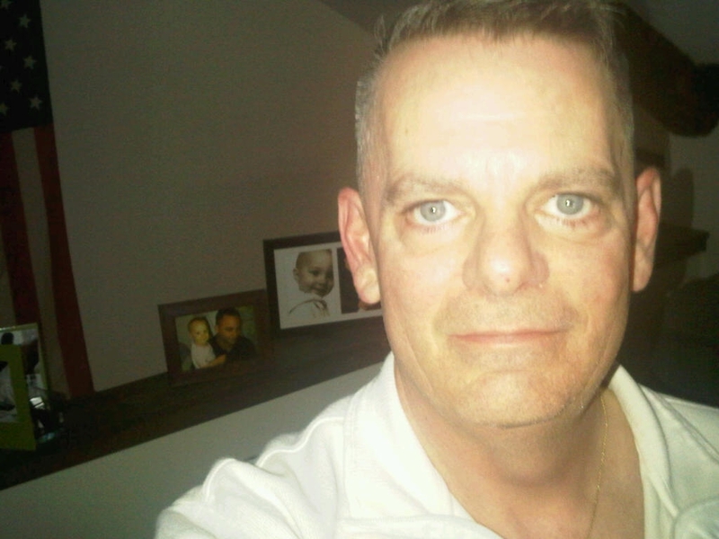 Date this nice looking United States man Elizaspoppi from Townsend US5005