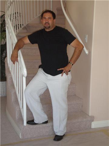 Date this stunning United States man Cesar from Moreno Valley US5090