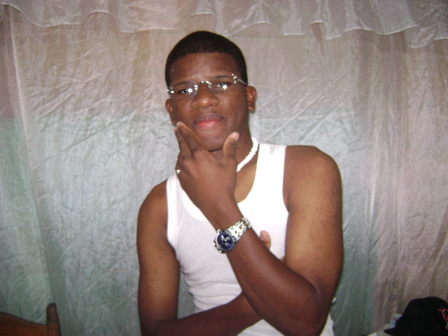 Date this young Dominican Republic man Henry from Santo Domingo DO3087