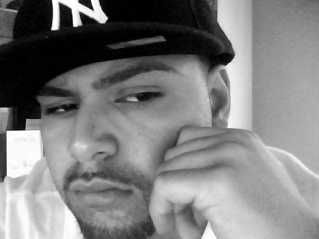 Date this nice looking United States man SHOOTER from Brooklyn US5137
