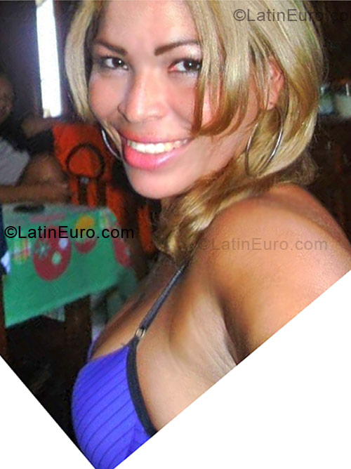 Date this good-looking Brazil girl Nelmiza from Manaus BR2278