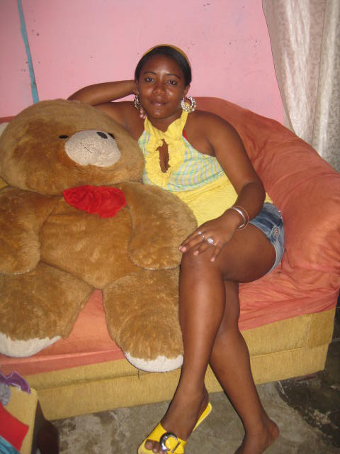 Date this nice looking Dominican Republic girl Romarys from San Pedro De Macoris DO3312