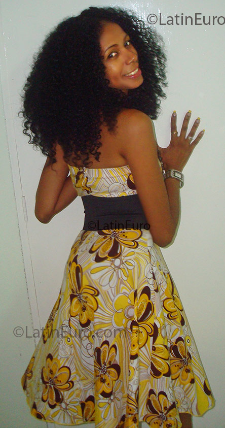 Date this passionate Dominican Republic girl Manuela from Santo Domingo DO3319