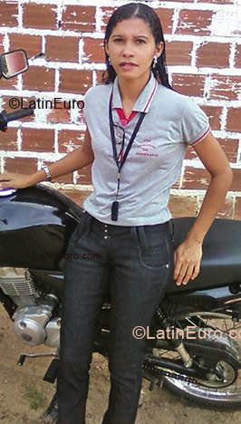 Date this delightful Brazil girl Laudileide from Salvador BR2320