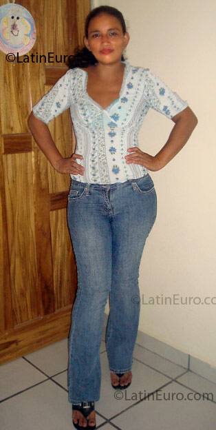 Date this charming Honduras girl Zenaida from San Pedro Sula HN75