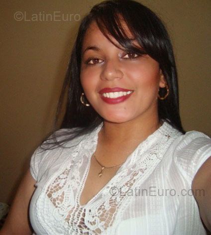 Date this sultry Colombia girl Angie Sofia from Cali CO3049