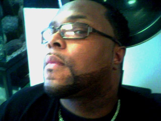 Date this funny United States man Moesta from Chicago US5674