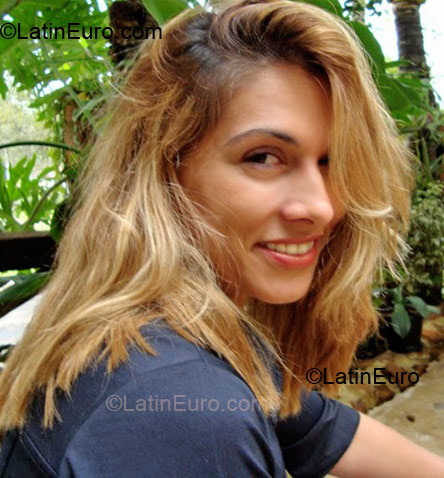 Date this passionate Brazil girl Patricia from Limera BR2596
