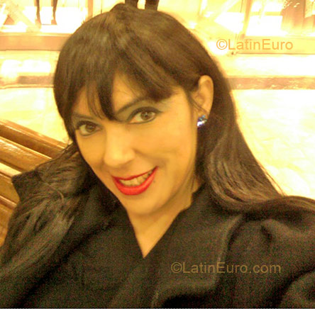 Date this fun Brazil girl Paty from Sorocaba BR2636