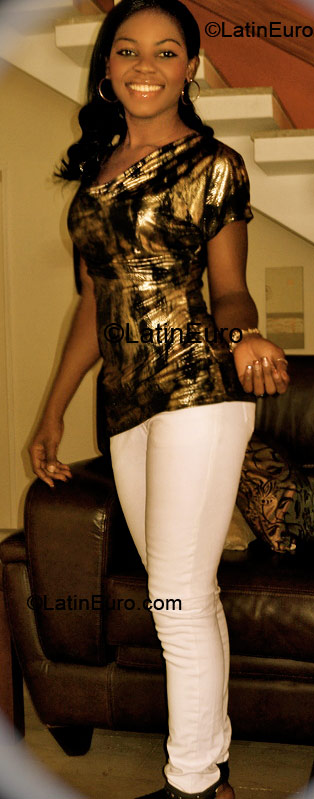 Date this charming Nigeria girl Joy Edeh from Lagos NG261