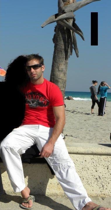 Date this tall United States man Roberttini from Miami Beach SI1