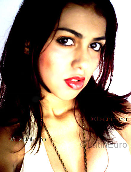 Date this funny Brazil girl Karol from Joao Pessoa BR2758