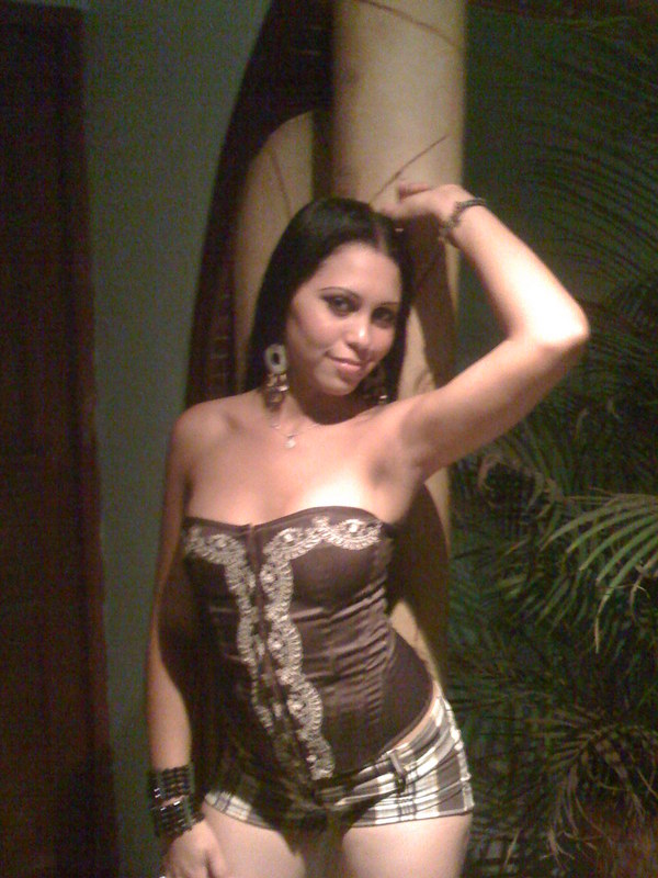 Date this hot Dominican Republic girl Maria from Santo Domingo DO3930