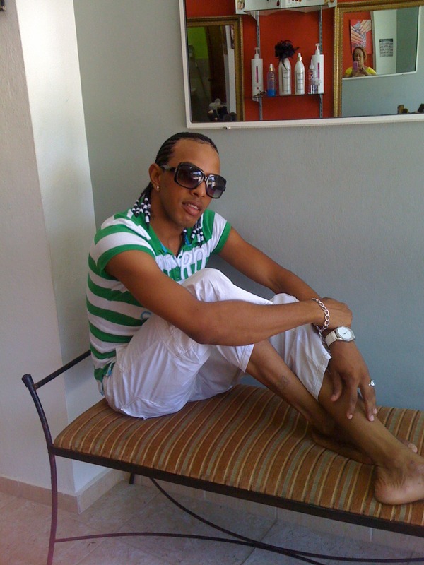 Date this athletic Dominican Republic man Alexis from Santiago DO3947