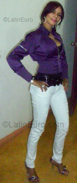 Date this happy Dominican Republic girl Nelly from Santiago DO3968