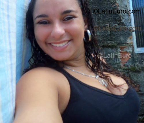 Date this sultry Brazil girl Dayana from Recife BR2846