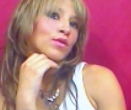 Date this good-looking Colombia girl Ana maria from Bogota CO3852