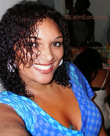 Date this lovely Brazil girl Mandiita from Rio De Janeiro BR2852