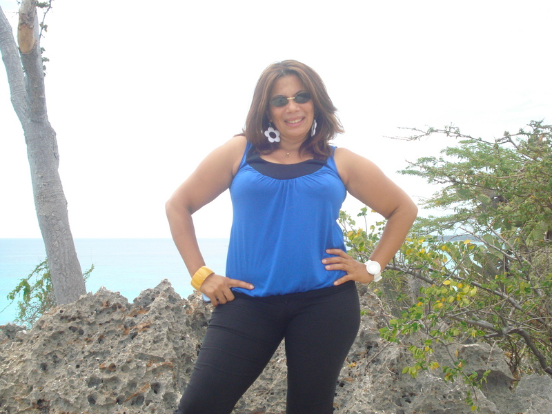 Date this gorgeous Dominican Republic girl Mercedes from Barahona DO4063