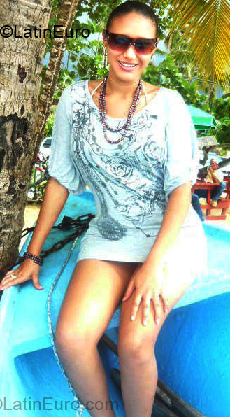 Date this lovely Dominican Republic girl Anny gomez from Santiago DO4109