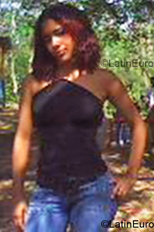 Date this beautiful Dominican Republic girl Mariel from Santo Domingo DO4132