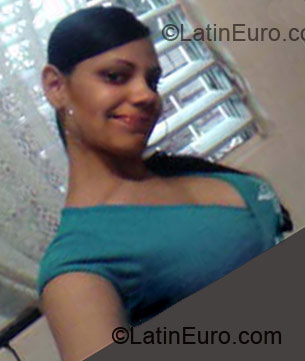 Date this gorgeous Dominican Republic girl Carolina from Santo Domingo DO4137