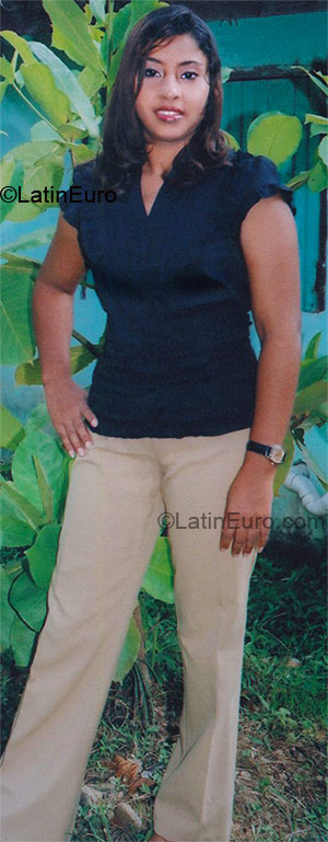 Date this sultry Honduras girl Elizabeth from Puerto Cortes HN181