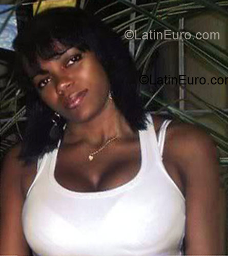 Date this charming Brazil girl Bernadete from Natal BR2988