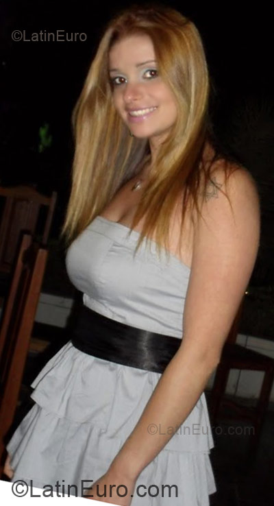 Date this athletic Brazil girl Gabriela from Sao Paulo BR5199